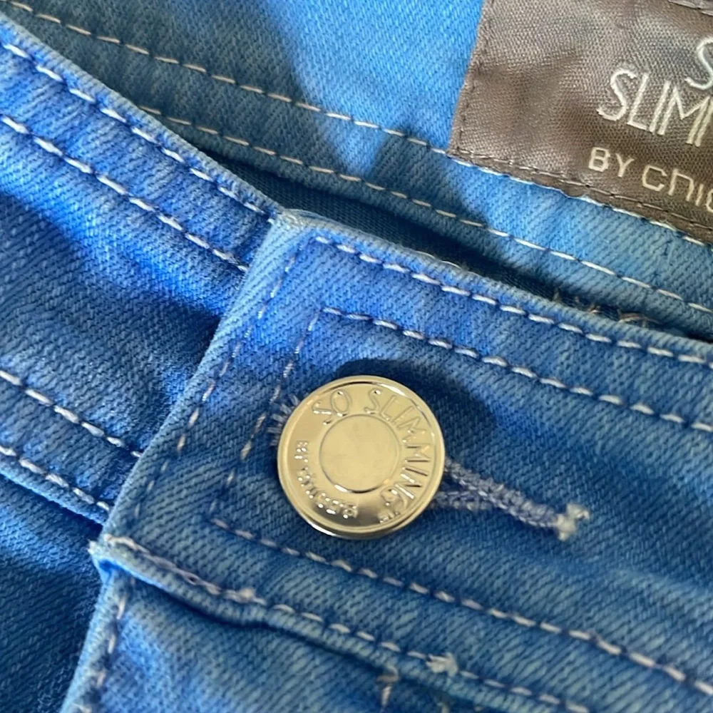 Chico's So Slimming Jeans –‎ Size 2.5  Flattering Tummy Control Denim
